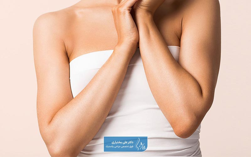 عوامل موثر بر قیمت و هزینه های جراحی لیفت بازو و براکیوپلاستی در سال 1404